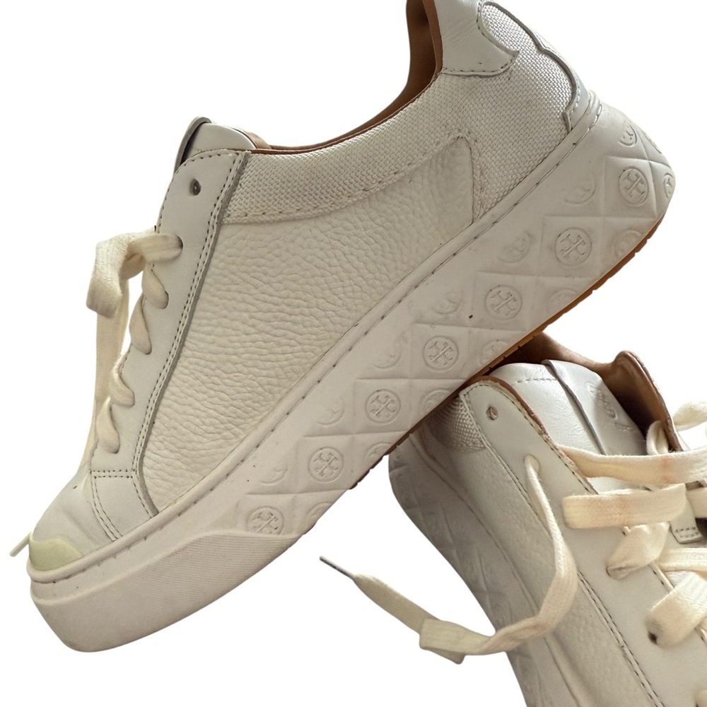 Tory Burch Ladybug sneakers. SZ 7M white - Picture 12 of 14